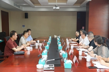 江山市委副書(shū)記、市長(zhǎng)徐明峰率隊(duì)赴景興紙業(yè)調(diào)研